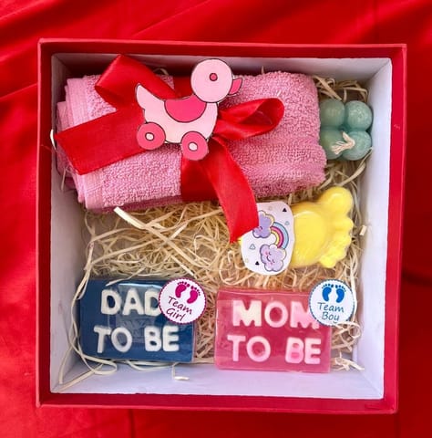The Bubble Bliss-Gift Hamper for New Parents to be, Baby Shower Special (Set of 5 in the box )