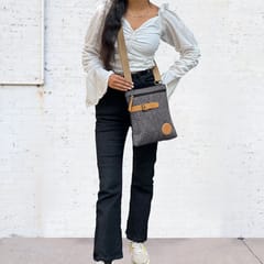 Mona B Unisex Messenger Crossbody Bag: Arctic Dark Grey