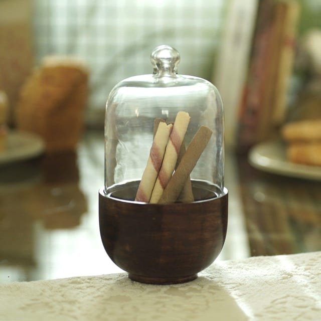 Courtyard-Corjuem Cloche