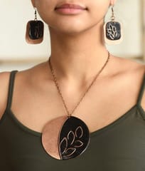 Ekibeki-Phyllo Coal Copper Enamel Pendant