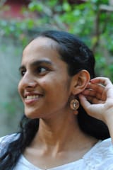 Ekibeki-Chaai Paani Earrings