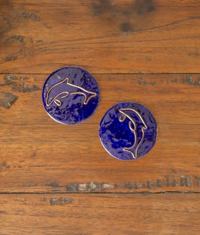 https://cdn.shopify.com/s/files/1/0649/5358/1790/products/Ekibeki-BLue-dolphin-copper-enamel-magnet-set-of-2-1.jpg?v=1663638688