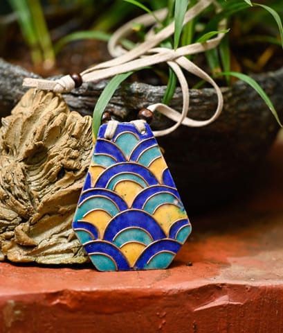 https://cdn.shopify.com/s/files/1/0649/5358/1790/products/Retro-Rainbows-Ekibeki-Copper-Enamel-Pendant-1.jpg?v=1659297385