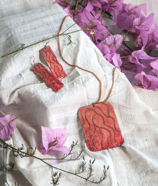 Ekibeki Wave Pink Copper Enamel Pendant Set