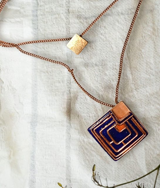 Ekibeki Diamond Copper Enamel Necklace (1Pc)
