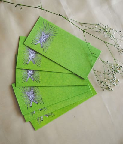 https://cdn.shopify.com/s/files/1/0649/5358/1790/products/Ekibeki-Gond-Set-of-6-Green-Handmade-Gift-Envelope-2.jpg?v=1668701844