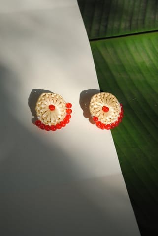 https://cdn.shopify.com/s/files/1/0649/5358/1790/products/laali-earrings-4.jpg?v=1677147764