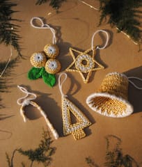 https://cdn.shopify.com/s/files/1/0649/5358/1790/products/Ekibeki-White-Golden-Grass-Christmas-Ornaments-Small-2.jpg?v=1669253239
