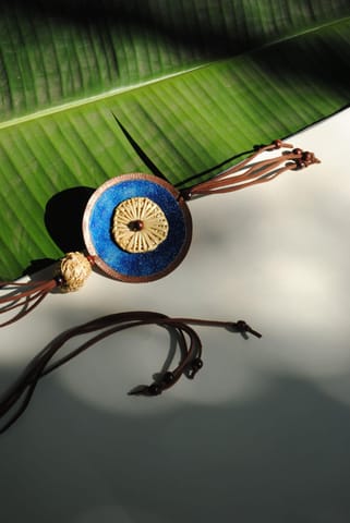 https://cdn.shopify.com/s/files/1/0649/5358/1790/products/vaati-pendant-ecklace-lue-single-vaati-6.jpg?v=1677478499