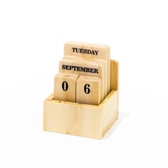 IVEI Wooden Perpetual Standing Desk Calendar