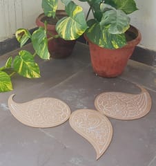 IVEI MDF DIY Rangoli plates- Set of 3, with Pre-drawn design (Paisley)