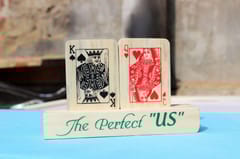 IVEI Poker Themed King and Queen Wooden Showpiece
