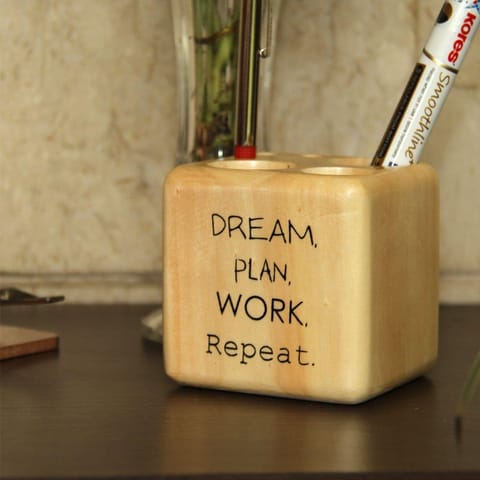 IVEI Wooden Pen Stand Cube - Dream Plan Work