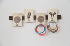 IVEI Sleek Wooden Mandala Animal Print Key Hook