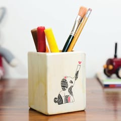 IVEI Wooden  Cream Elephant Doodle Pen Stand