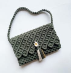 Act of Craft - Macrame Clutch Tessel Bag