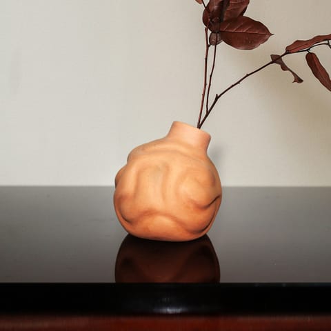 CRAFTLIPI - TERRACOTA GLO SMALL ORGANIC PROFILED TILTED Flower Vase