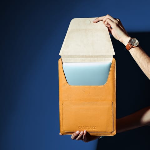 Caserack - Pure Leather Laptop Sleeve - The Minimalist