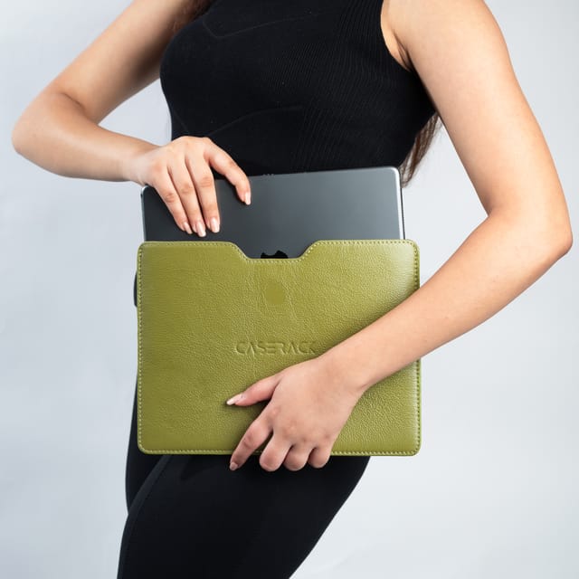 Caserack - Pure Leather IPad Sleeve - The Learner