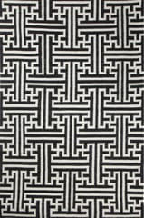 IMPERIAL KNOTS BLACK AND WHITE GEOMETRIC HAND WOVEN DHURRIE 5X8 FEET