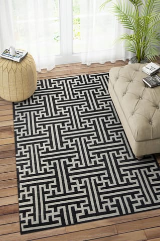 IMPERIAL KNOTS BLACK AND WHITE GEOMETRIC HAND WOVEN DHURRIE 5X8 FEET