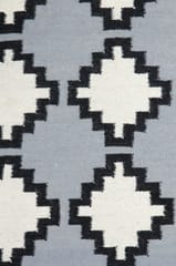 IMPERIAL KNOTS GREY AND BLACK AZTEC HAND WOVEN KILIM DHURRIE 4X6 FEET