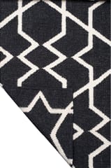 IMPERIAL KNOTS BLACK STAR HAND WOVEN DHURRIE 4X6 FEET