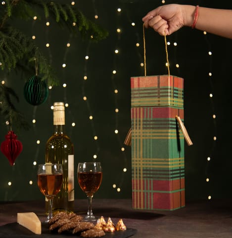 PaperMe - Christmas Checks Wine Box