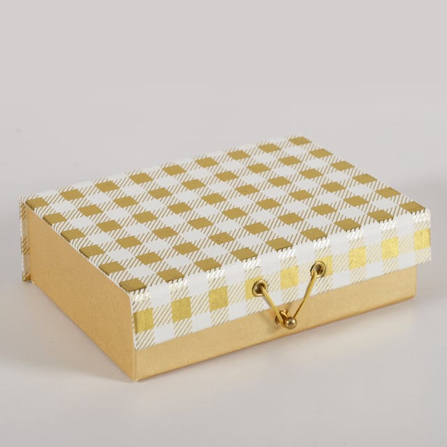 https://cdn.shopify.com/s/files/1/0778/7472/5158/files/6_3_68ab7a56-5bb1-410d-a23a-2f3c37665d65.jpg?v=1701347485