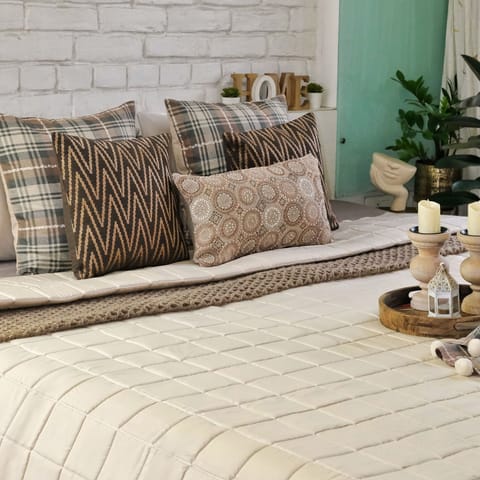 Onset Homes - Square Elegance Quilted Bedcover
