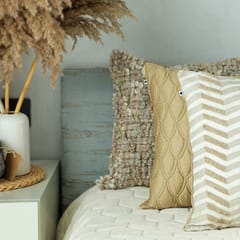 Onset Homes - Darwaja Quilted Cushion cover