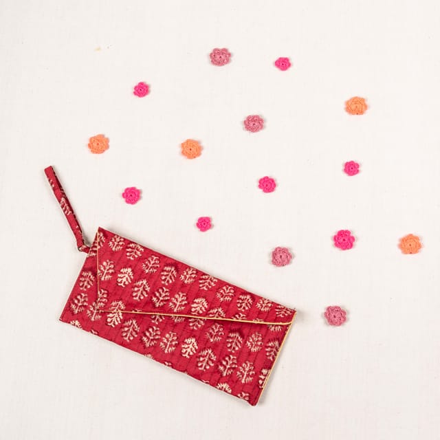 Manju Clutch - Brick Red