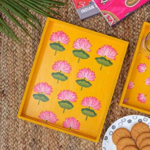 Guthali -Pichwai Niraja Serving Tray In Pine Wood Medium