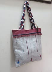 Kritenya - Tote Bag In Linen Cotton With Maroon Handwork Details .