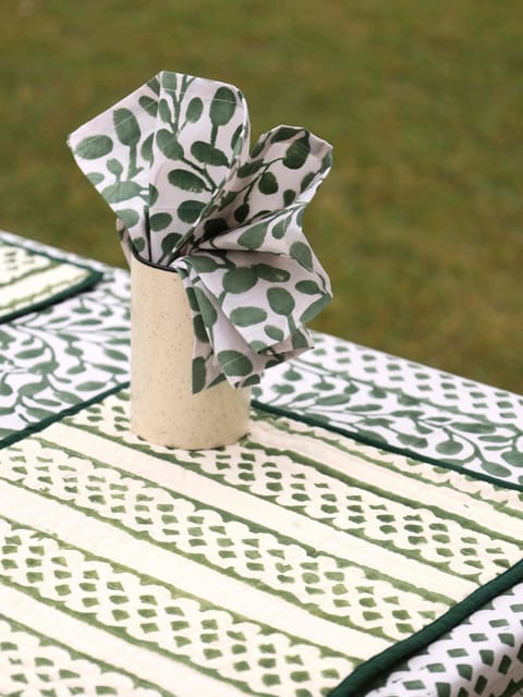 KALAAAI STUDIO - Green Organic Cotton Dinner Napkins - Set of 4 | Abstract Leaf Design