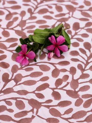 KALAAAI STUDIO - Abstract Leaf Design Brown and White Table Cover | Eco-Friendly