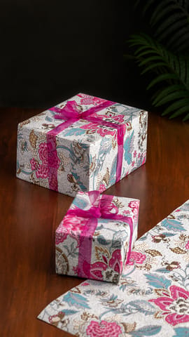 PaperMe -Kaveri Gift Wrap