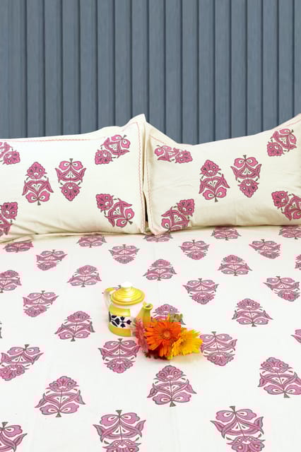 Rustic Route - Grey & Pink Traditional Print Bedspread with Pillow Covers