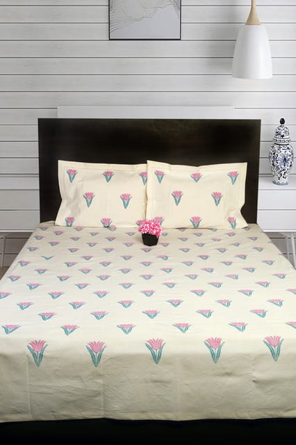 Rustic Route- Pink Tulip Print Bedspread with Pillow Covers
