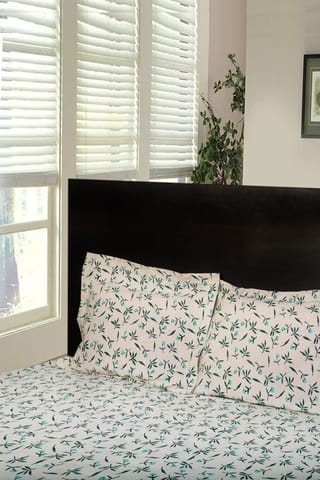 Rustic Route- Peacock Green & Aquamarine Green Flower of Grass print Bedspread with Pillow Covers