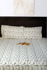 Rustic Route- Peacock Green & Aquamarine Green Flower of Grass print Bedspread with Pillow Covers