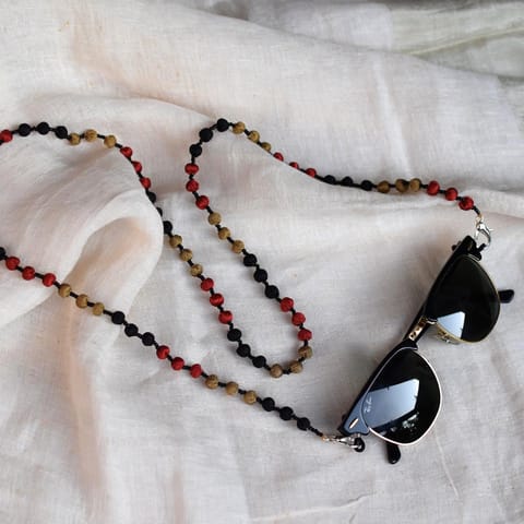 PAULAMI - Beeja Specs string cum necklace - BEE-MS4