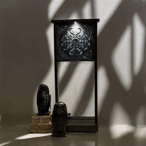 Khoj Crafts - Cast iron  Pedestal : Ruhana 2