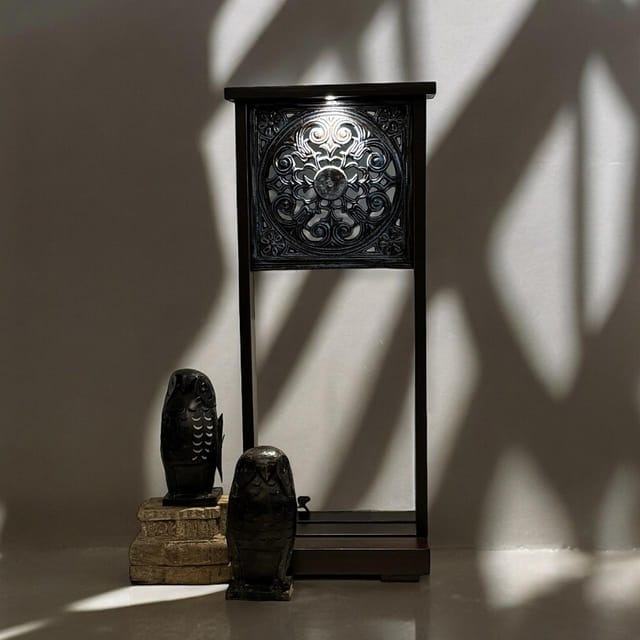 Khoj Crafts - Cast iron  Pedestal : Ruhana 2
