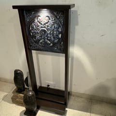 Khoj Crafts - Cast iron  Pedestal : Ruhana 2