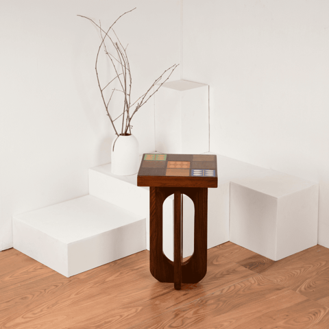 Opaque Studio-Cleave Table