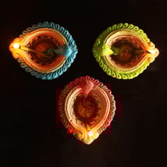 Craftlipi - Colourful Motiff Diya (Design2) : Diwali Special - Set Of 12 Diyas & Cotton Wicks