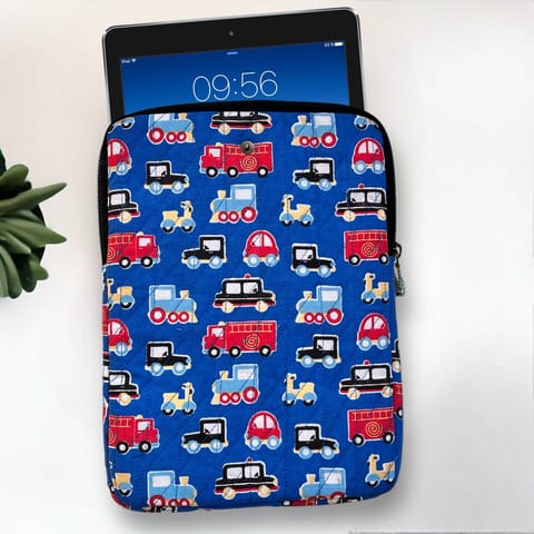 UMW - Cartoon Cruise IPad Sleeve
