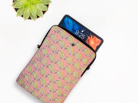 UMW - Banana Split IPad Sleeve