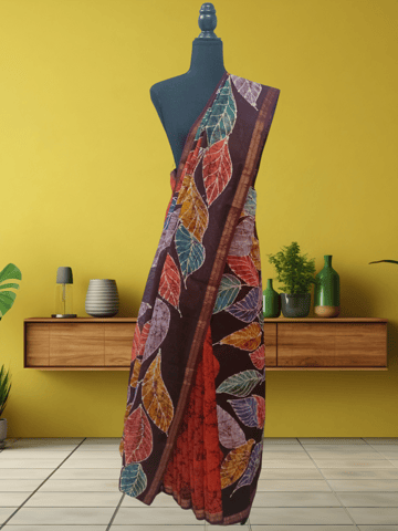 Anoothi-A Handpainted Batik Maheshwari Silk Cotton Saree in Red and Dark Brown